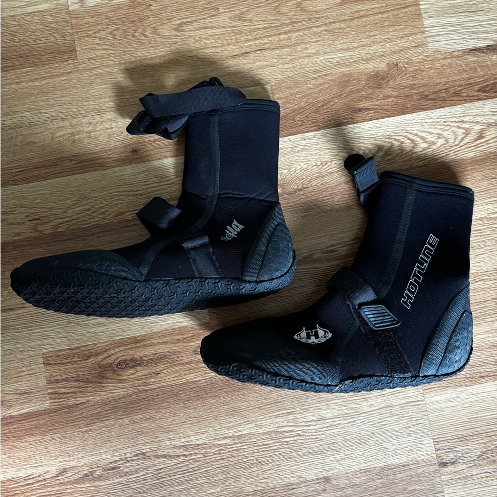 Men’s Hotline Reflex Covered Split Toe Booties - image 4